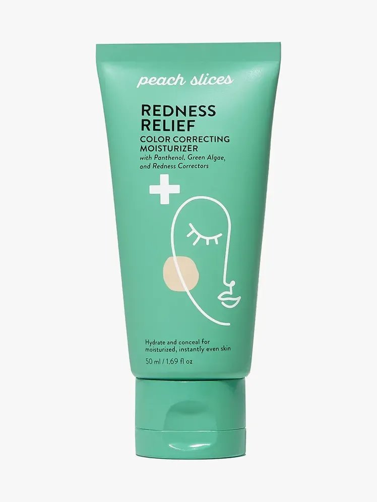 Redness Relief Color Correcting Moisturizer v blagovni znamki zelene tube s pokrovčkom na svetlo sivem ozadju