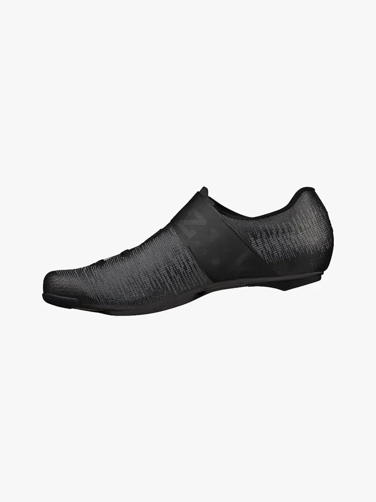 Fizik Vento Infinito Carbon 2 en componente de marca sobre fondo gris claro