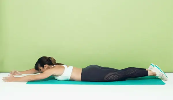 Nuotraukoje gali būti „Sports Sports Exercise Working Out Fitness Human Person“ ir „Yoga“.