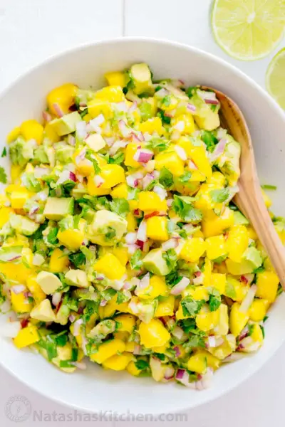 Mango avokado salsa su kalendra