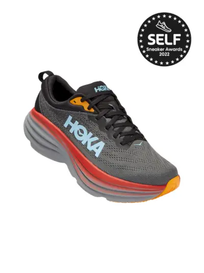 ربما تحتوي الصورة على ملابس، أحذية، أحذية، أحذية رياضية