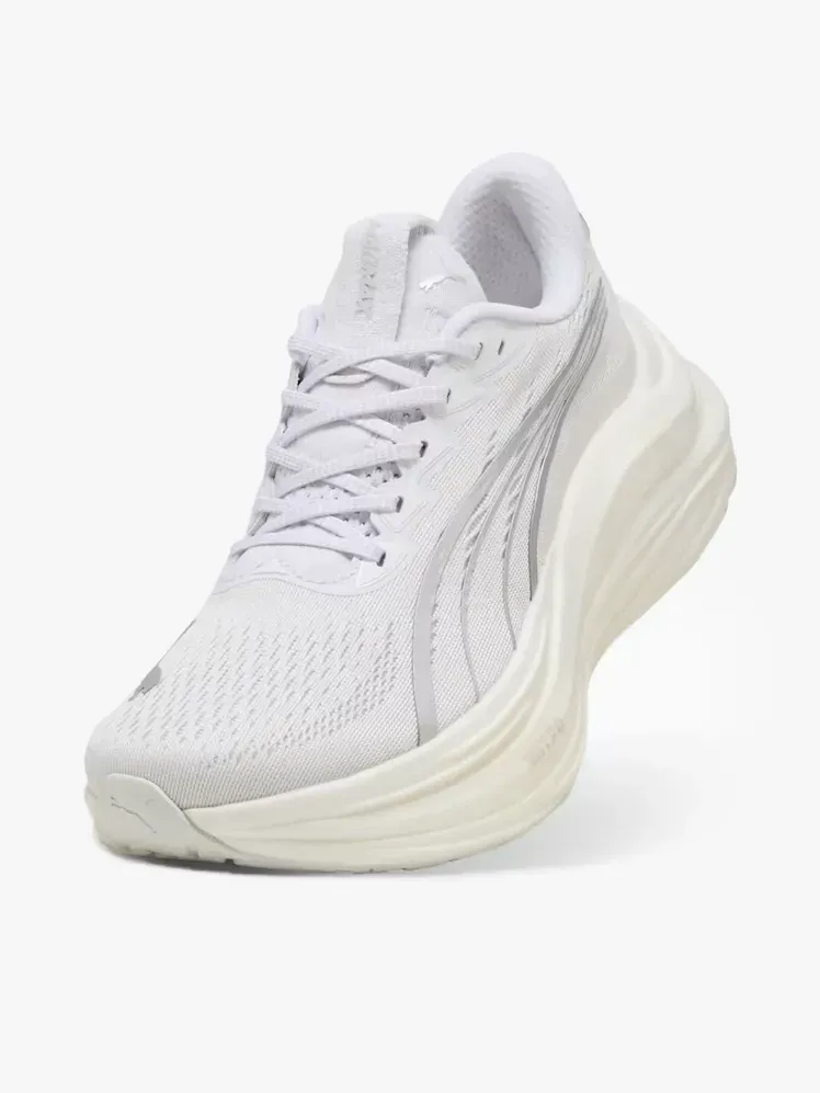 ਹਲਕੇ ਸਲੇਟੀ ਬੈਕਗ੍ਰਾਊਂਡ