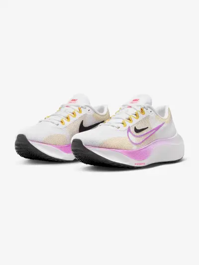 3:4 Nike Zoom Fly 5 hardloopschoenen voor op de weg