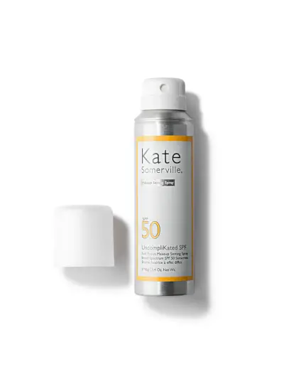 Kate Somerville Uncomplicated Soft Focus kosmētikas iestatīšanas aerosols SPF 50
