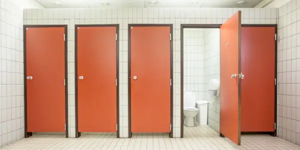 5 simptomov norovirusa, ki jih res ne bi smeli prezreti