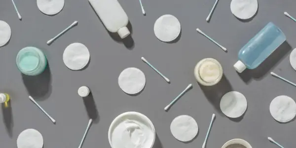 5 verdades sorprendentes sobre el alcohol en los productos para el cuidado de la piel
