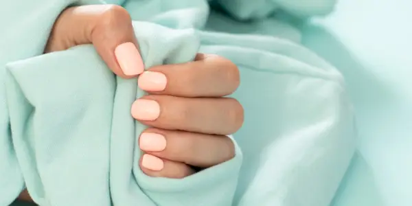 Kako doma vzdrževati zdrave nohte in obnohtno kožico