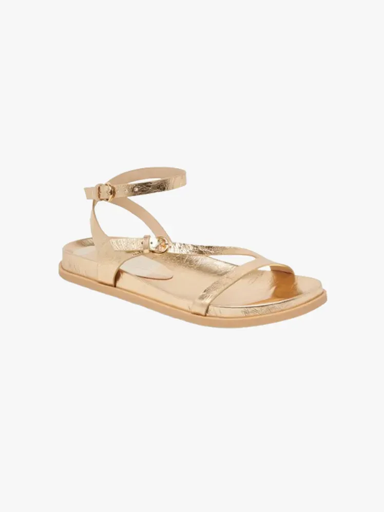 डोल्से वीटा डार्लिस एंकल स्ट्रैप सैंडल