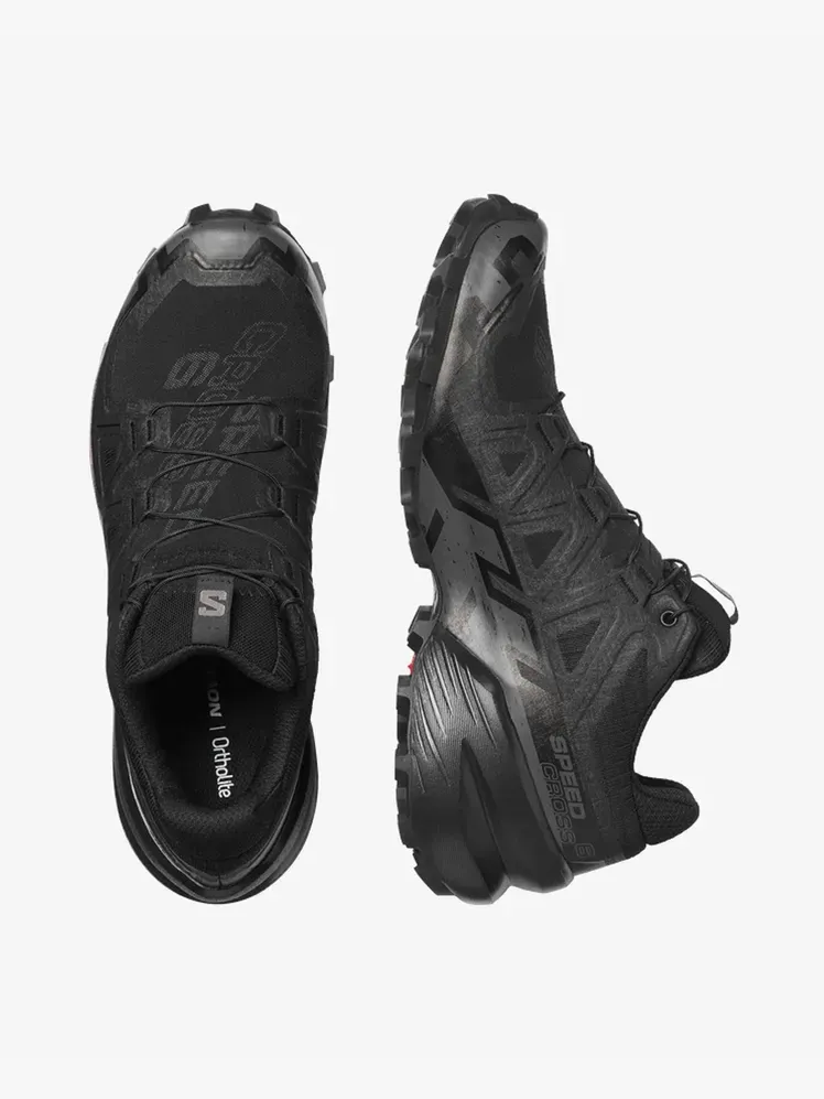 Salomon Speedcross 6 Trail-Running Shoes dalam komponen bermerek dengan latar belakang abu-abu terang