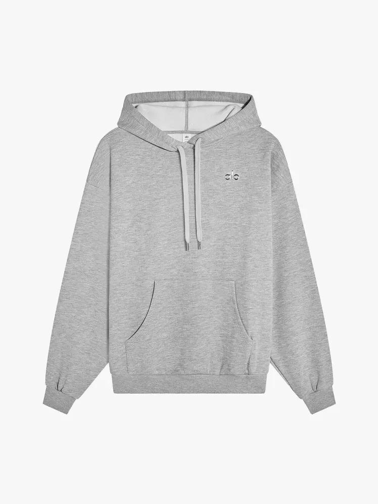 밝은 회색 배경에 회색 색상의 Accolade 까마귀