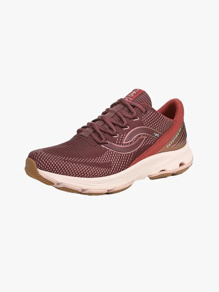 ਹਲਕੇ ਸਲੇਟੀ ਬੈਕਗ੍ਰਾਊਂਡ 