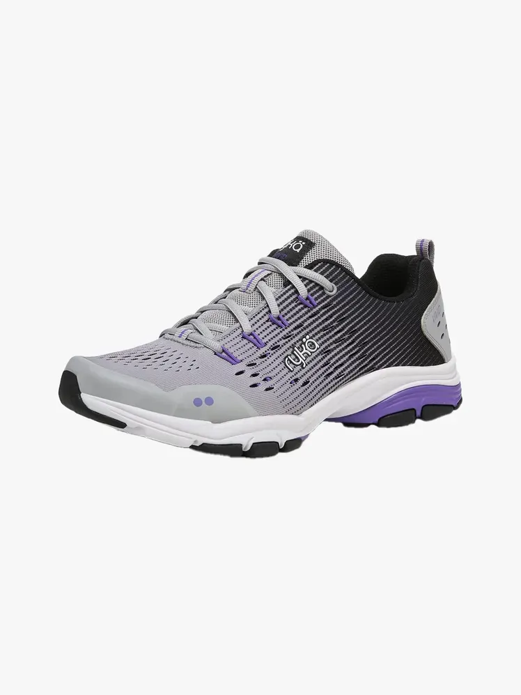 ਹਲਕੇ ਸਲੇਟੀ ਬੈਕਗ੍ਰਾਊਂਡ 