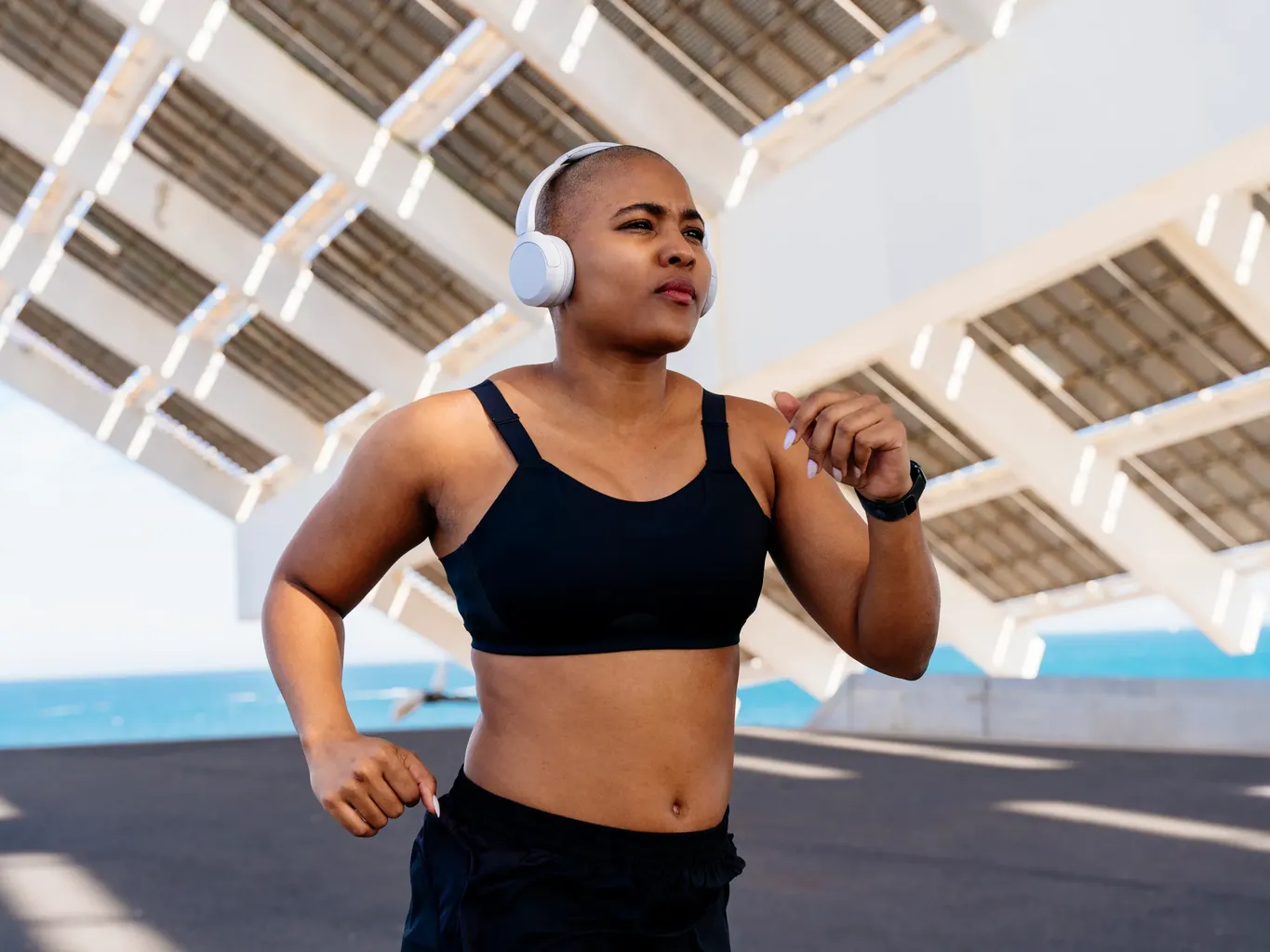 Dostanem „lepšie“ kardio cvičenie, ak pôjdem rýchlejšie alebo dlhšie?