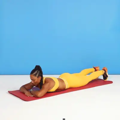 La imagen puede contener persona humana Ropa elástica Vestimenta Ejercicio Deporte Deportes Ejercicio y fitness