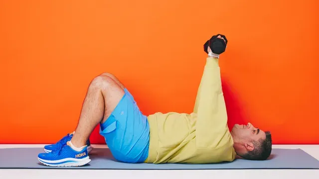 10 Вјежбе за гурање да бисте осветлили рамена прса и трицепс