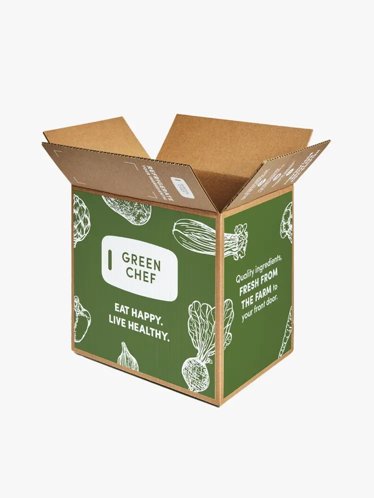 हल्के भूरे रंग की पृष्ठभूमि पर ब्रांडेड घटक में ग्रीन शेफ