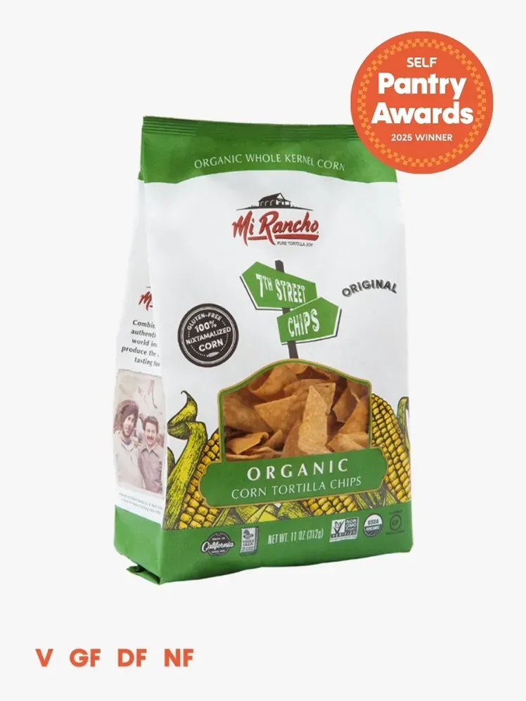 зелено-білий великий пакет для чіпсів із помаранчевою печаткою Pantry Awards у верхньому правому куті