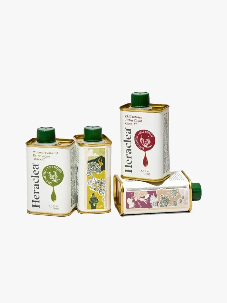 Heraclea The Aegean Flavours Collection en componente de marca sobre fondo gris claro