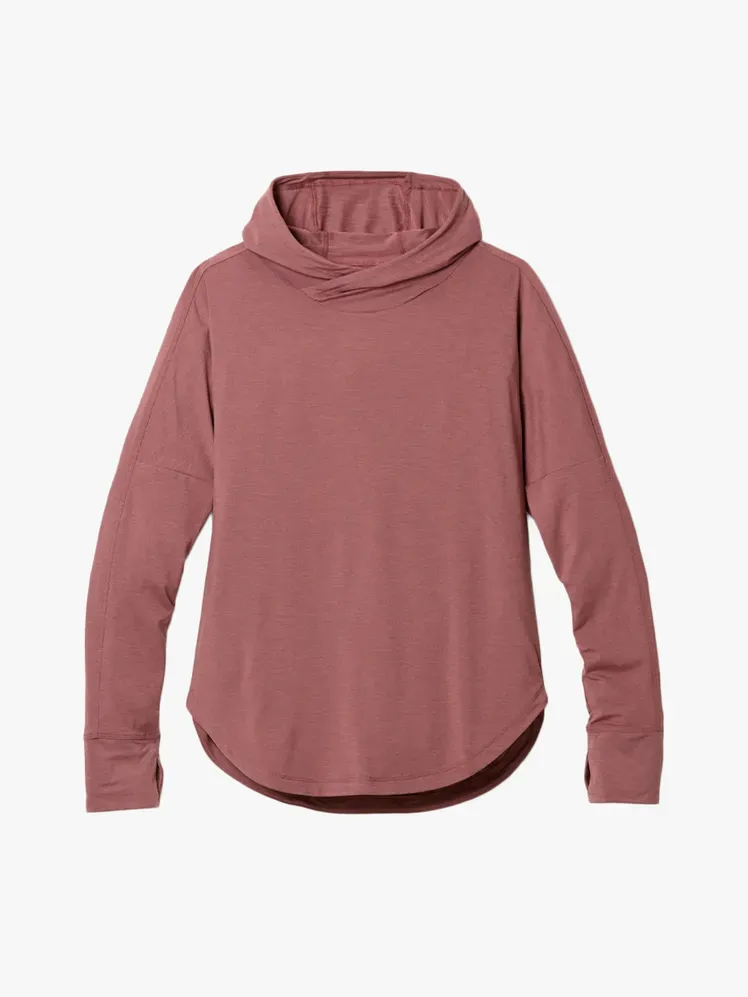 Sudadera con capucha REI Co-op Sahara Shade con componente de la marca sobre un fondo gris claro
