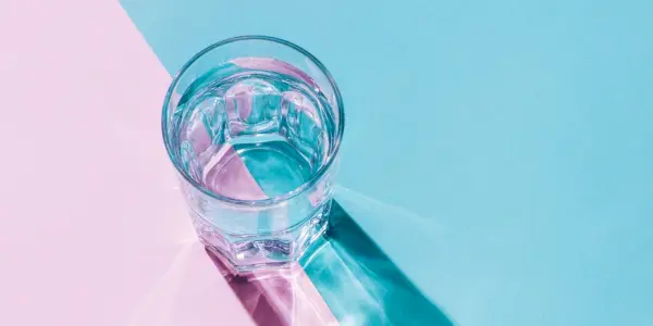 Hier leest u precies hoeveel water u elke dag moet drinken