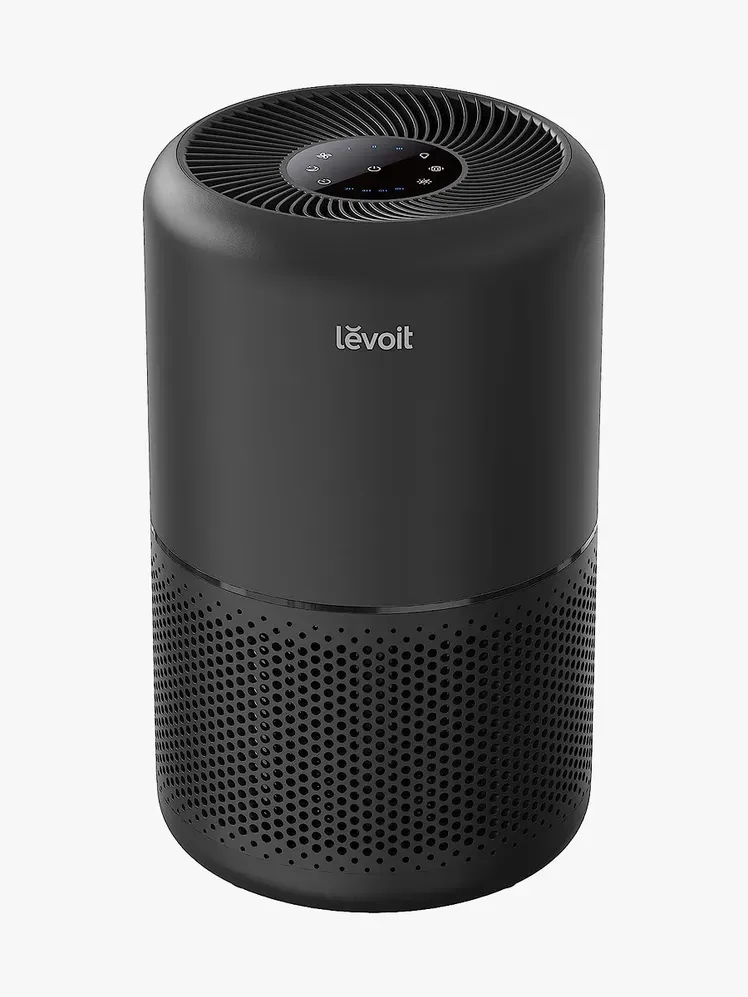 เครื่องฟอกอากาศ Core300-P สีดำและสีเทาบนพื้นหลังสีเทาอ่อน