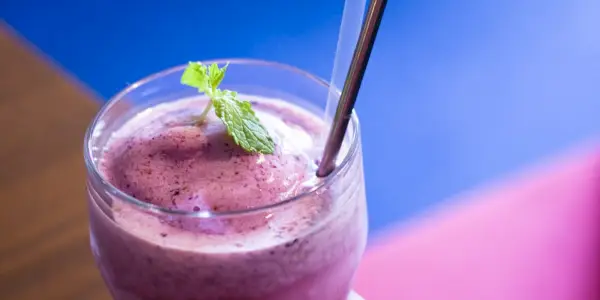 スムージーを飲んでもいつもお腹が空く理由（そしてスムージーの正しい飲み方）
