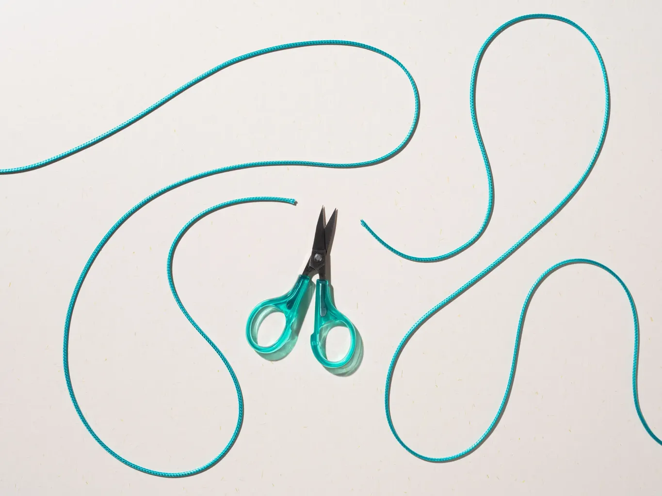 Pēc ekspertu domām, 5 smalkas pazīmes, ka ir pienācis laiks pārtraukt draudzību