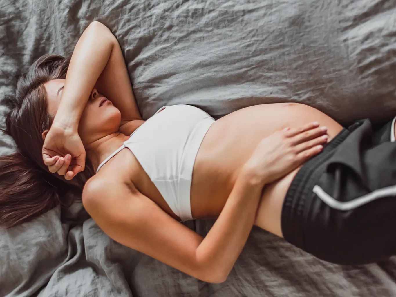 루푸스 증상은 임신 중에 사라졌지만, 산후 복수심으로 다시 나타났습니다.