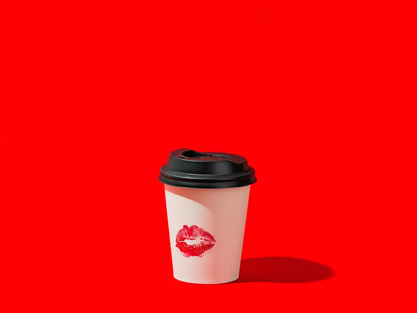 Справи на роботі трапляються частіше, ніж ви думаєте. Ось чому, на думку експертів з невірності