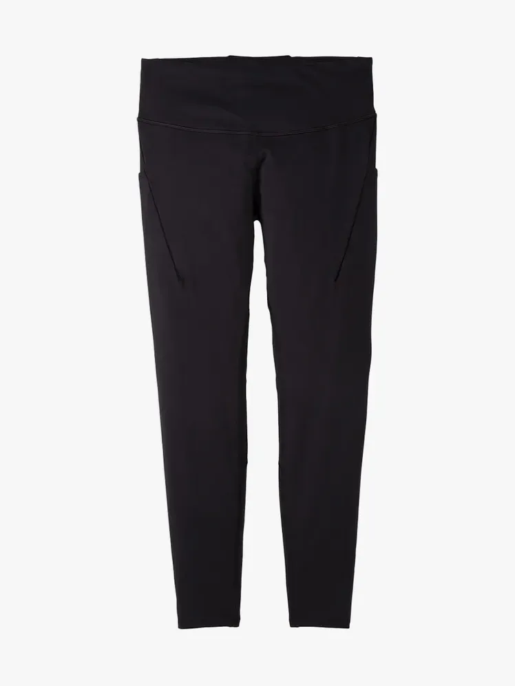 हल्के भूरे रंग की पृष्ठभूमि पर काले रंग में स्पार्क चड्डी