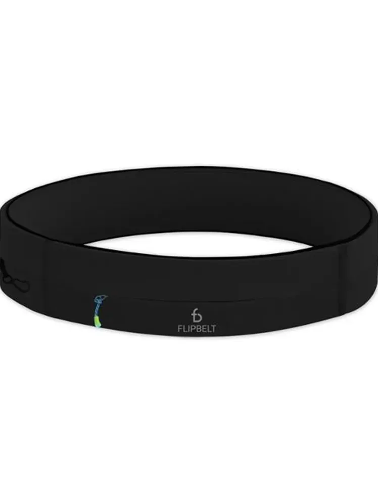 ربما تحتوي الصورة على: إكسسوارات وحزام