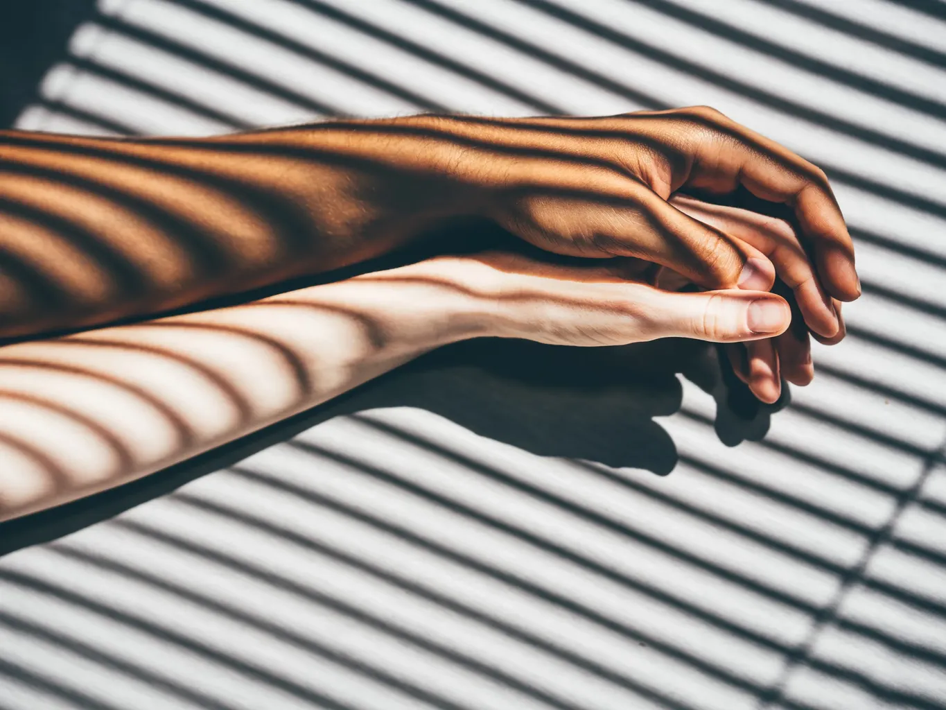 25 de întrebări despre sex pe care să le pui partenerului tău pentru o experiență mai bună și mai fierbinte