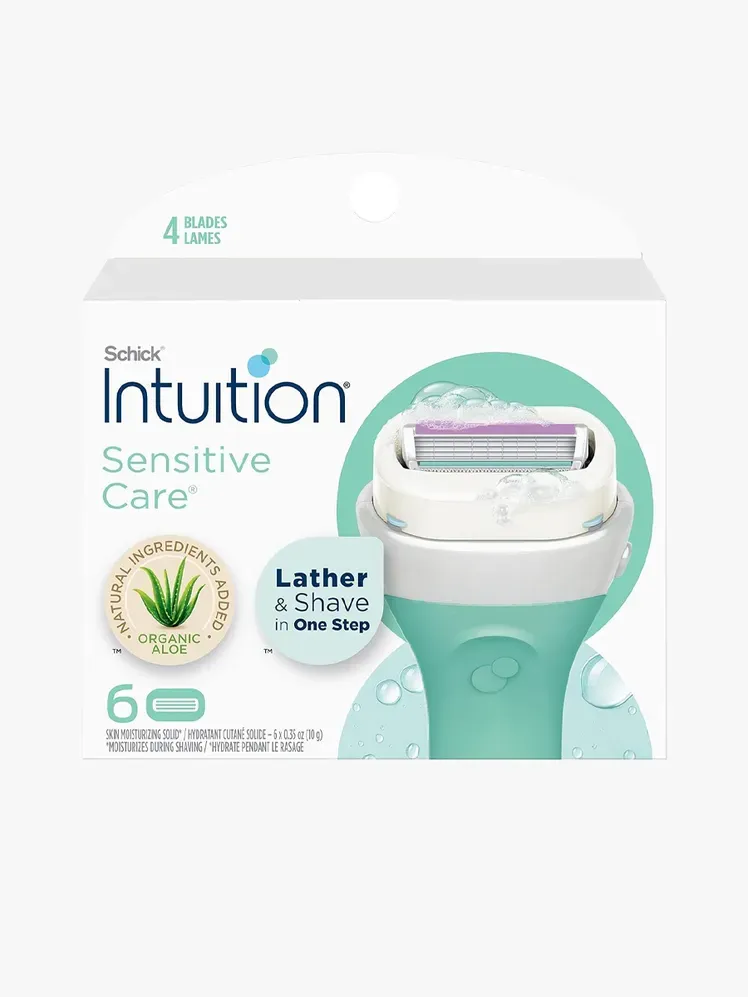 Intuition Razor Blades Refill з органічним алое у фірмовому складі на світло-сірому фоні