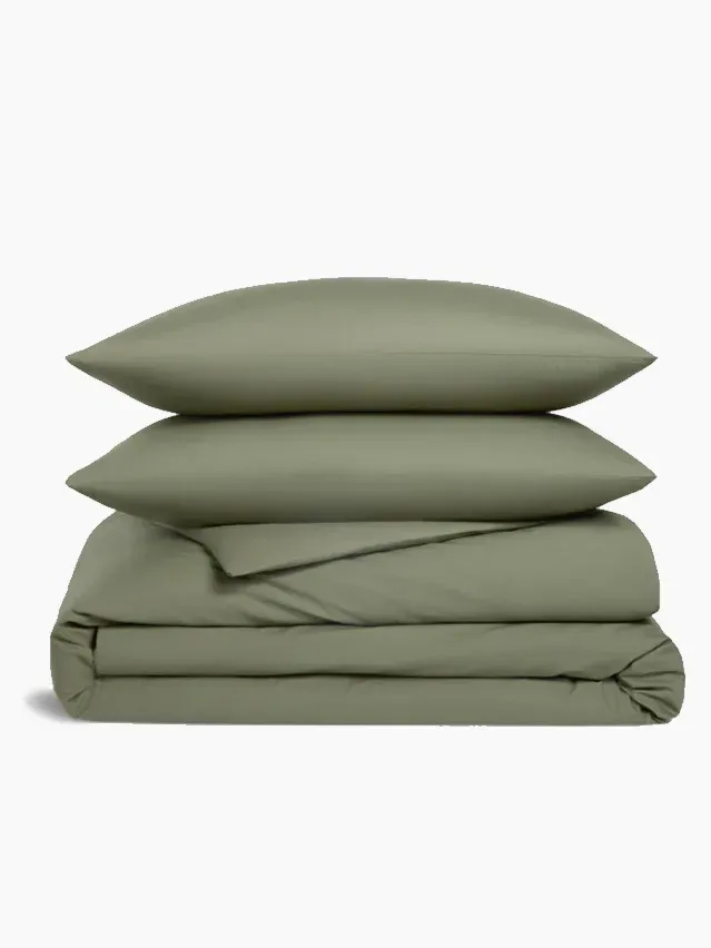 ในภาพอาจจะมี หมอนอิงตกแต่งบ้าน หมอนปูน เปลือกหอย และอาวุธ