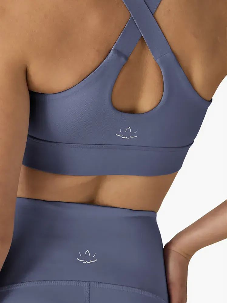 ਸਾਫਟ ਲਿਲਾਕ ਕਲਰ ਤਰੀਕੇ ਨਾਲ ਪਾਵਰਬਿਓਂਡ ਅਪਸਰਜ ਸਪੋਰਟਸ ਬ੍ਰਾ