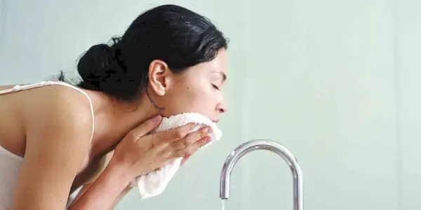 皮膚科医がオイルクレンジング法を検討してほしい理由