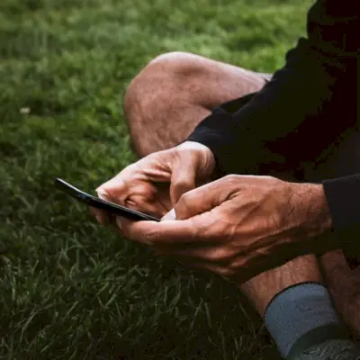 FOMO ile nasıl başa çıkılır? Kaygının üstesinden gelmenize yardımcı olacak 6 ipucu